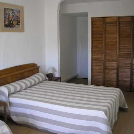 Jaures Hotel 2*