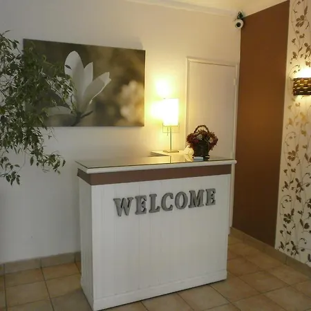 酒店 Jaures 土伦