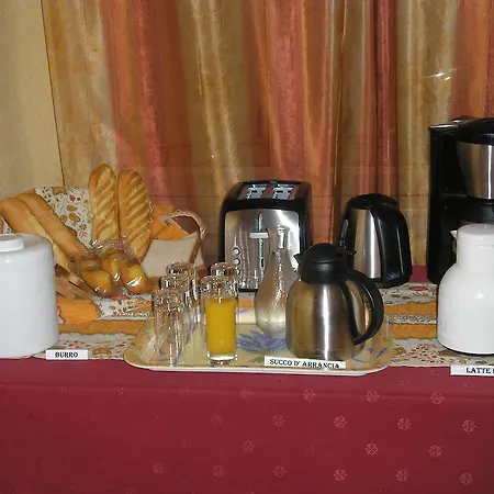 Jaures Hotel