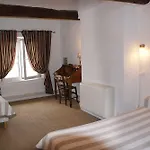 Jaures Hotel