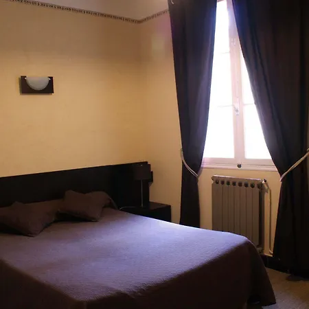 Jaures Hotel Tolón