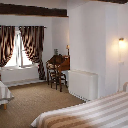 Jaures Hotel