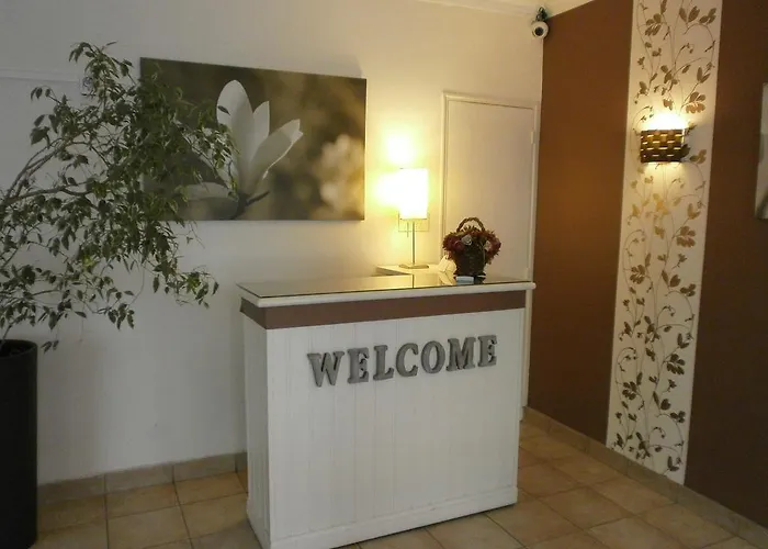 מלון Jaures טולון