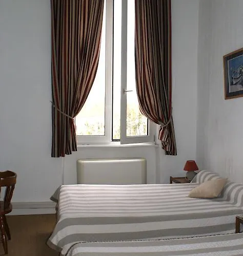 Jaures 2* Тулон